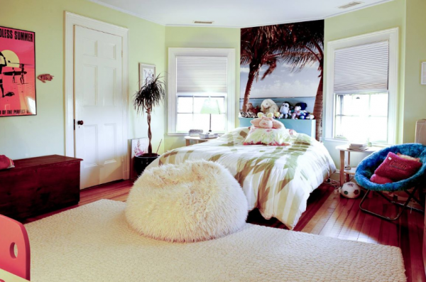 Kursi bean bag berwarna-warni